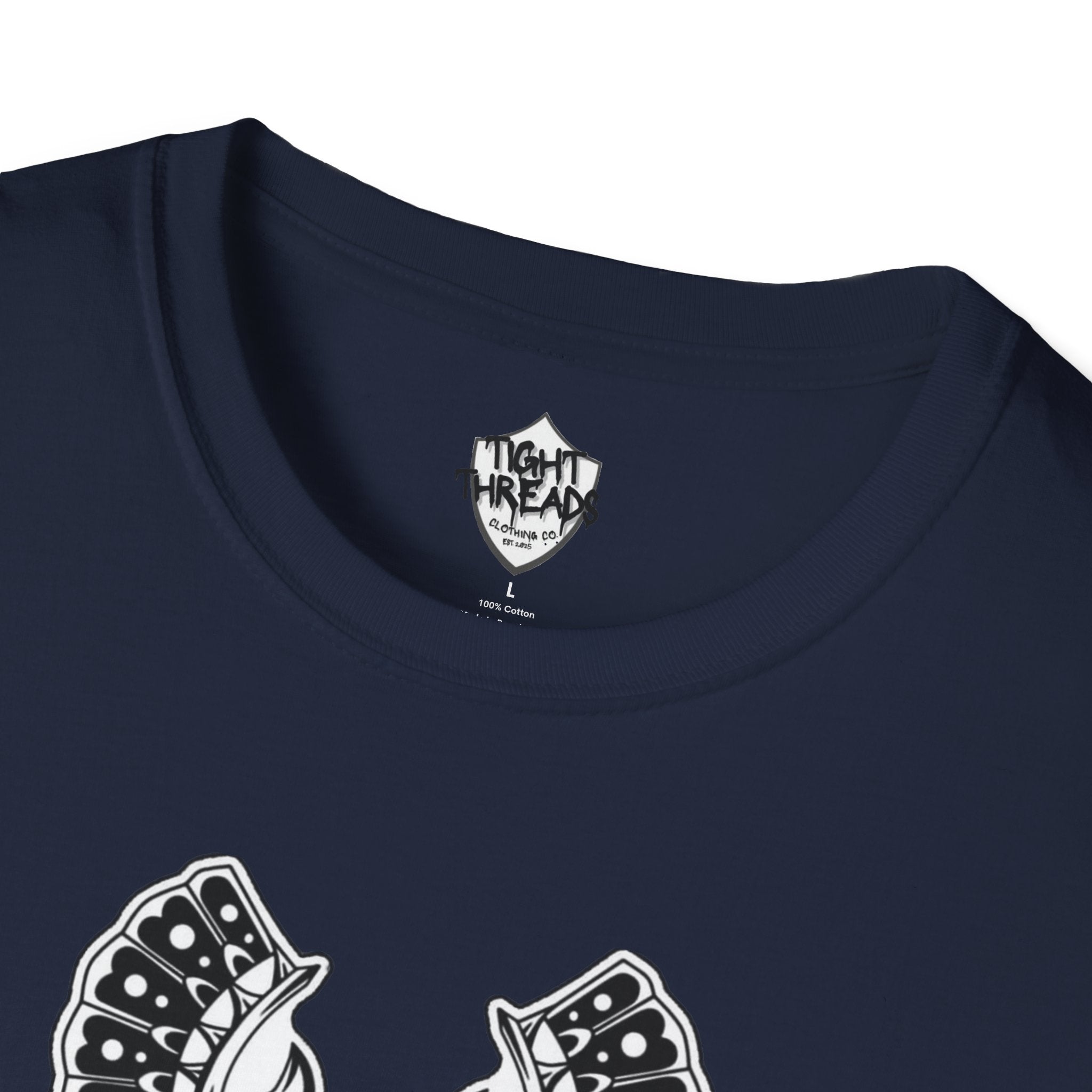 Samurai Skull Graphic T-Shirt, Unisex Softstyle Tee, Edgy Streetwear, Perfect for Anime Fans, Casual Wear, Birthday Gift