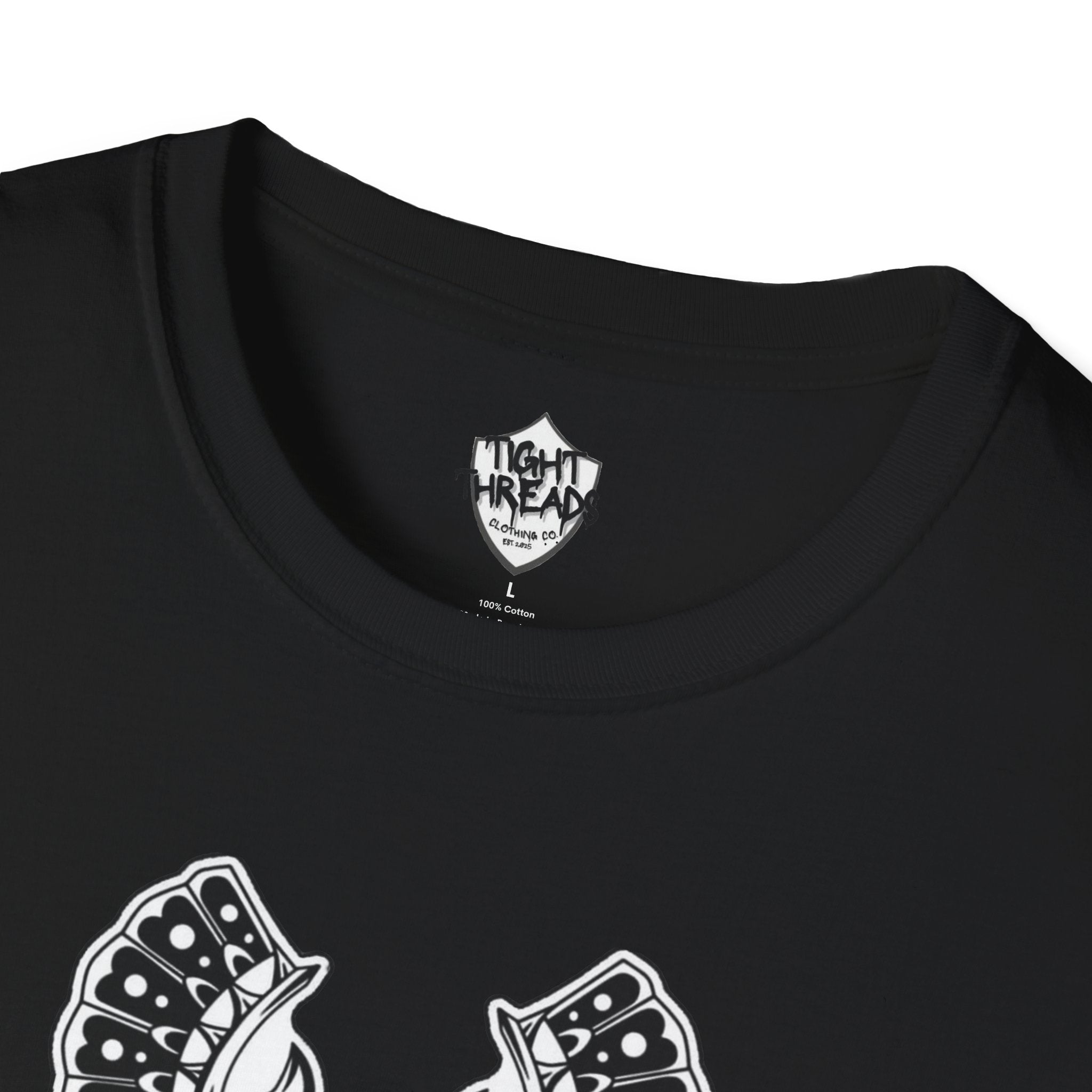 Samurai Skull Graphic T-Shirt, Unisex Softstyle Tee, Edgy Streetwear, Perfect for Anime Fans, Casual Wear, Birthday Gift