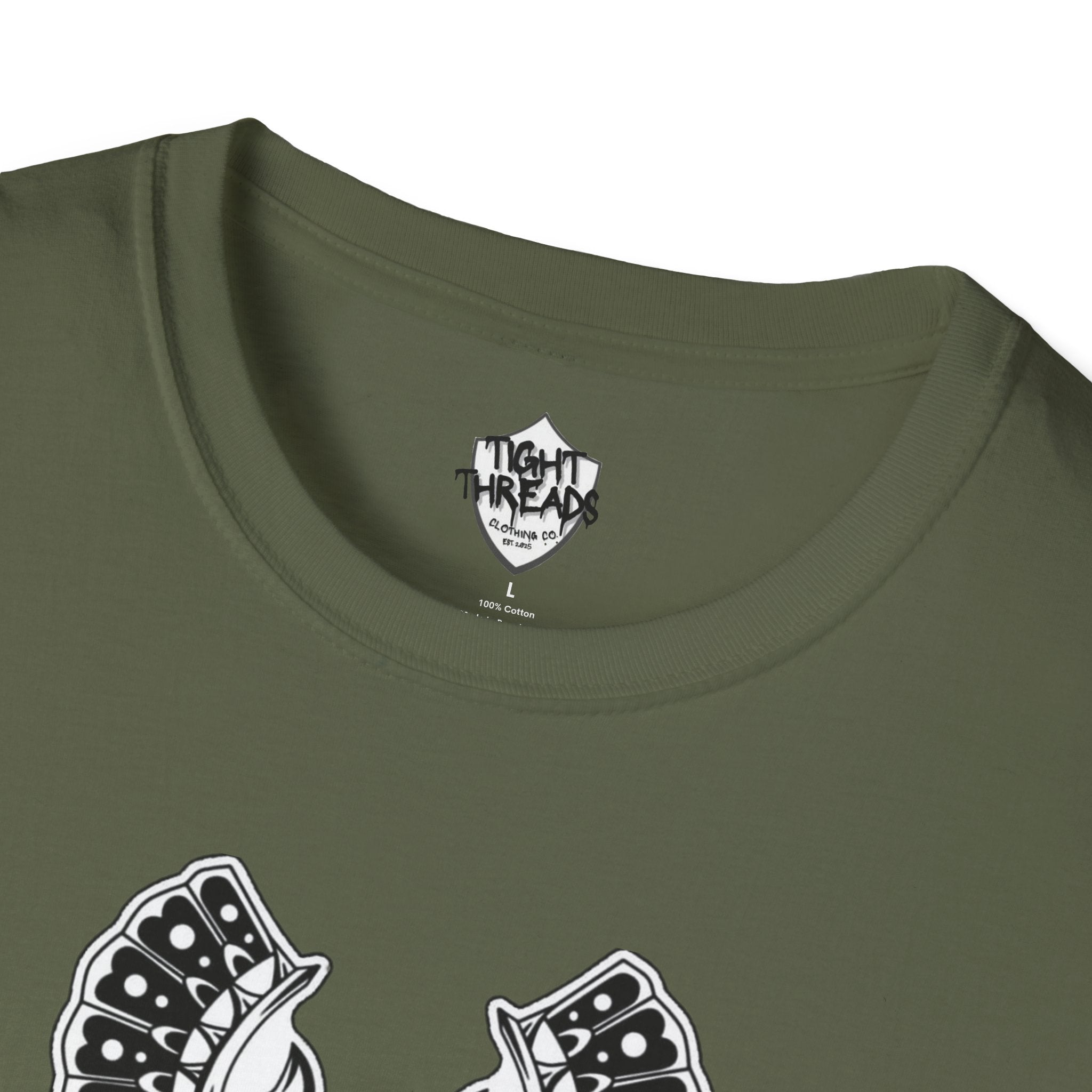 Samurai Skull Graphic T-Shirt, Unisex Softstyle Tee, Edgy Streetwear, Perfect for Anime Fans, Casual Wear, Birthday Gift